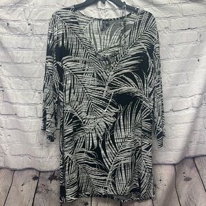 Black & White Palm Coverup